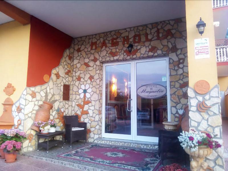 Magnolia Otel Valmontone Dış mekan fotoğraf